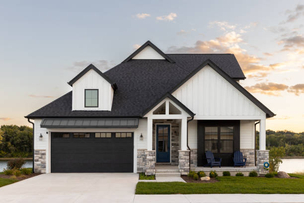 Best Roof Insulation Installation  in Wellston, MO